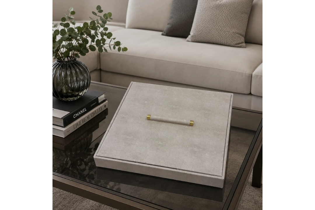 Shagreen Jewellery Box Square jewellery box, exquisitely finished in a neutral taupe-grey faux - Image 1 of 2