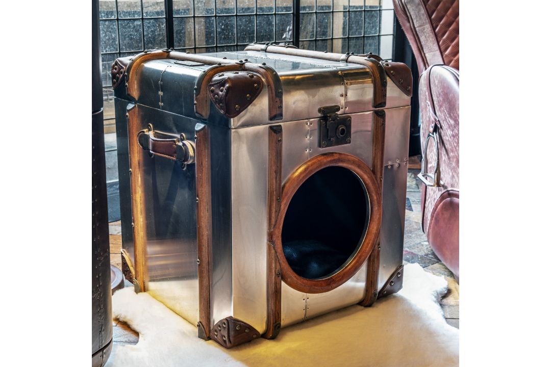 Timothy Oulton Globetrekker Dog Trunk in Aero Black Canvas is a playfully luxurious pet accessory - Image 1 of 4
