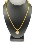 GOLD TONE NECKLACE WITH FAUX PEARL HEART PENDANT