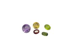 MORE THAN 8CTS OF PRECIOUS GEMSTONES INCLUDING SAPPHIRE, GARNET, CITRINE, PERIDOT, AND AMETHYST