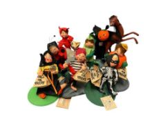 ANNALEE MOBILITEE DOLLS TRICK OR TREATERS AND HEADLESS HORSEMAN