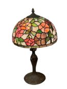 FLORAL / ROSE DESIGN STAINED GLASS TIFFANY STYLE TABLE LAMP