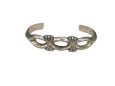 ANTIQUE NAVAJO SAND CAST STERLING SILVER CUFF BRACELET