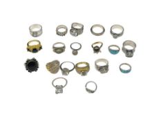 ASSORTED STERLING SILVER AND GOLD TONE JEWELRY RINGS