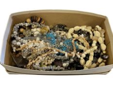 LARGE ASSORTMENT OF WOMENS FASHION JEWELRY