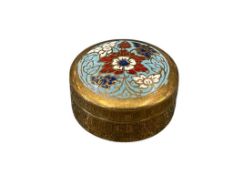 VINTAGE CHINESE ENAMELED BRASS TRINKET / PILL BOX