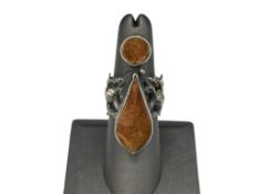 ANTIQUE ENGLISH HALLMARKED STERLING SILVER SUN STONE RING FEATURING CHERUBS ON SHOULDERS OF SHANK