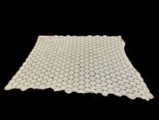 LARGE VINTAGE HAND CROCHETED DOILEY BEAD SPREAD