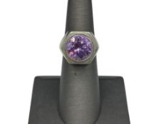 VINTAGE TAXCO MEXICO UNUSUAL HEXAGON SHAPED STERLING SILVER RING FEATURING ROUND CUT PURPLE STONE
