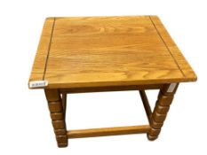 COLONIAL STYLE RECTANGULAR OAK SIDE TABLE