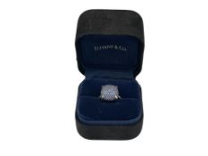 TIFFANY & CO. DESIGNER SIGNED 18K WHITE GOLD AND BLUE SAPPHIRE PALOMA PICASSO SUGAR STACKS RING