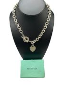 TIFFANY & CO. DESIGNER SIGNED STERLING SILVER HEART CHARM NECKLACE FEATURING TOGGLE CLASP