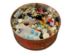 COLLECTIO OF VINTAGE BUTTONS INCLUDES METAL AND PLASTIC BUTTONS IN TIN CONTAINER
