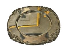 SET OF FOUR GODINGER BAROQUE SILVER PLATE PLATES WITH DECORATIVE RIM