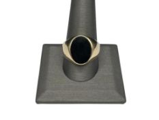 10K YELLOW GOLD BLACK ONYX GENTLEMEN'S RING