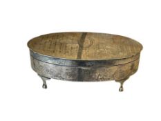 EARLY 20TH CENTURY ENGLISH STERLING SILVER FOOTED JEWELRY CASKET TOTAL WEIGHT 146 GRAMS