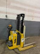 Yale electric walk behind pallet lift