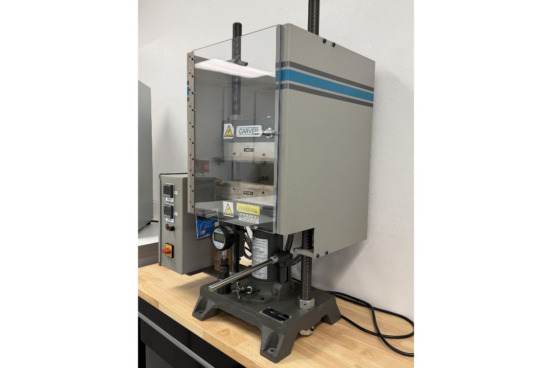 Carver Heated Platen Laboratory Press - Image 3 of 14