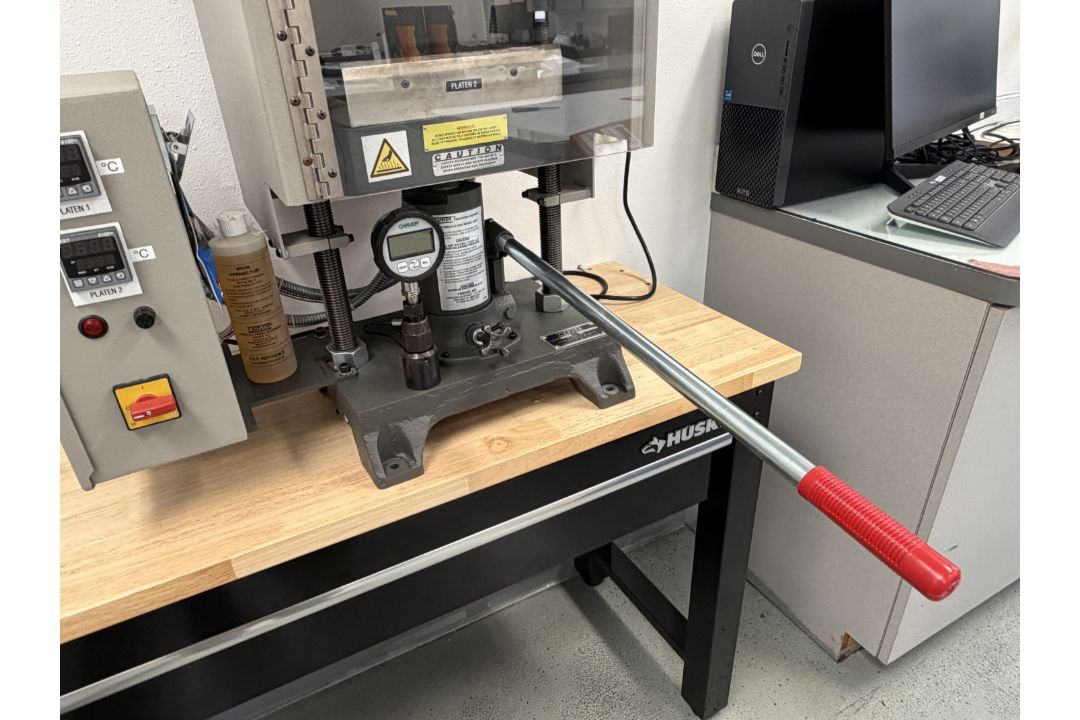 Carver Heated Platen Laboratory Press - Image 10 of 14