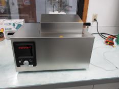 Memmert ONE7 Silicone Oil Bath, 200°C