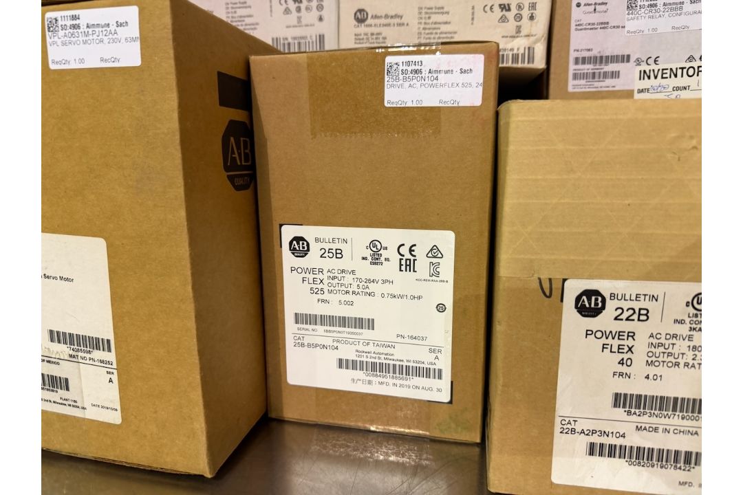 Allen Bradley components - Image 8 of 10