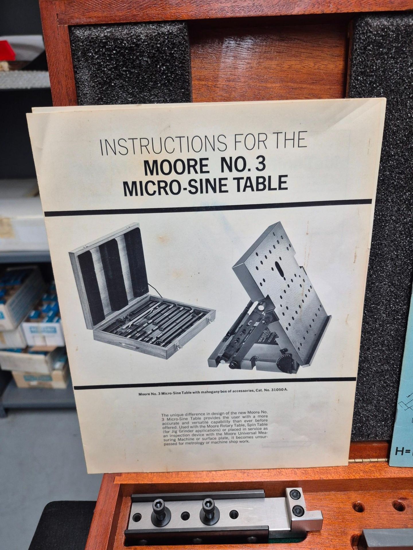 MOORE TOOLS, NO.3 MICRO SINE TABLE SET WITH MAHOGANY BOX OF ACCESSORIES - Image 9 of 11