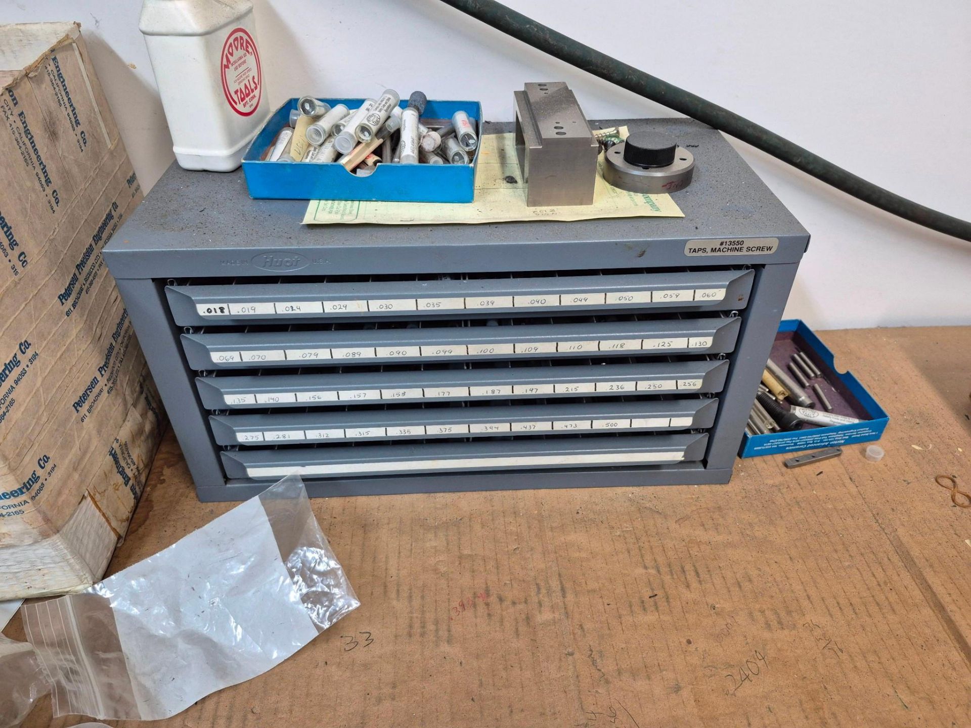 KENNEDY 5 DRAWER WORK BENCH, HUOT 5 DRAWER TAPSET CHEST, STARRETT GRANITE SURFACE BLOCK - Image 6 of 32