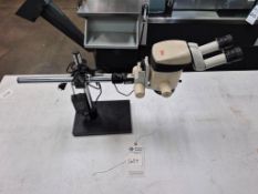 LEICA MICROSCOPE