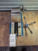 KURT ANGLOCK D688, 6