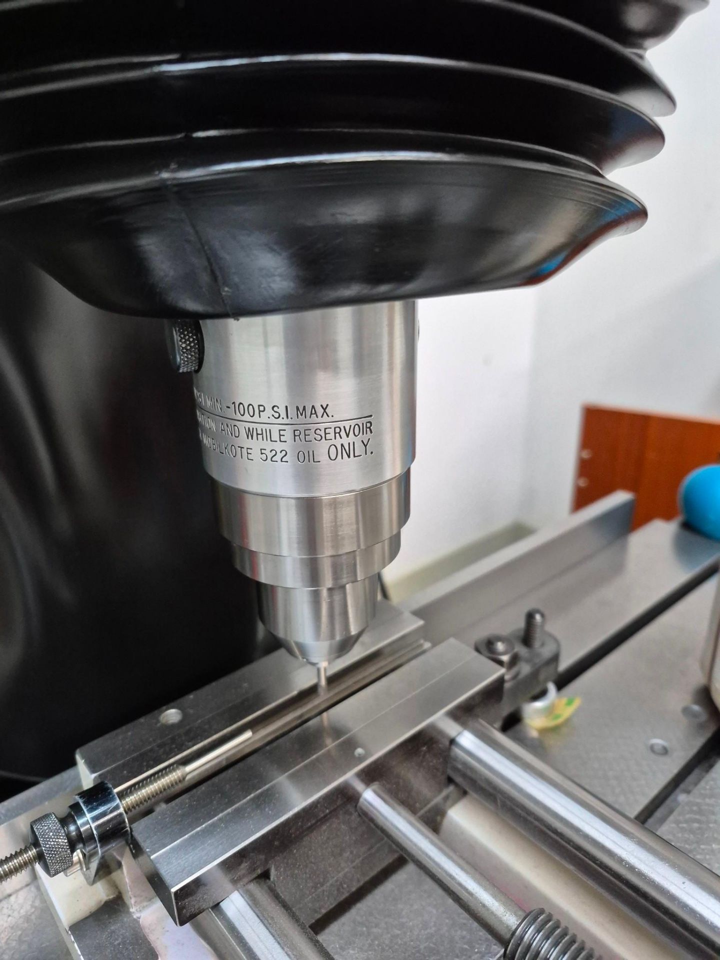 MOORE MODEL G18 JIG GRINDER, 175,000 RPM VHS GRINDING HEAD, TOOLING & ACCESSORIES INCLUDED - Image 14 of 57