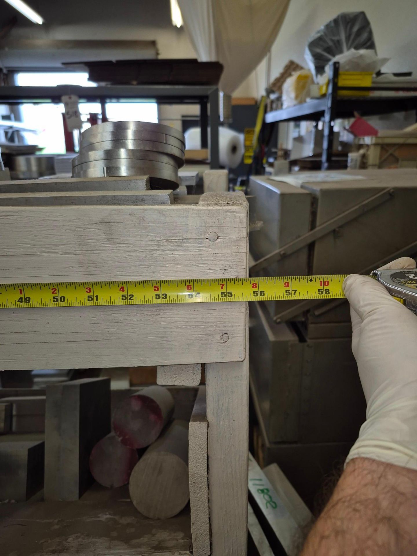SHELVING WITH ASSORTED ALUMINUM MATERIAL - Image 11 of 13