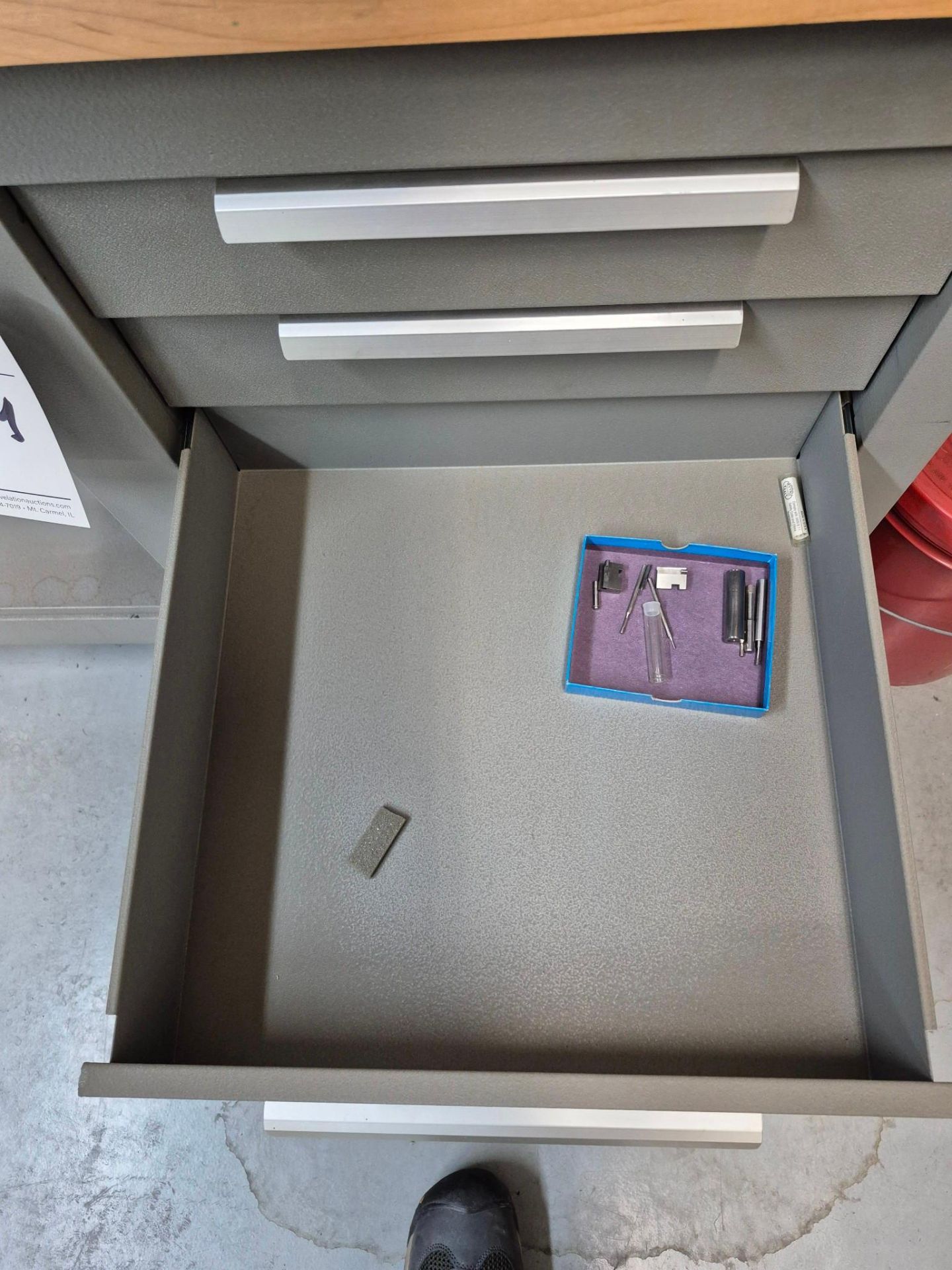 KENNEDY 5 DRAWER WORK BENCH, HUOT 5 DRAWER TAPSET CHEST, STARRETT GRANITE SURFACE BLOCK - Image 25 of 32