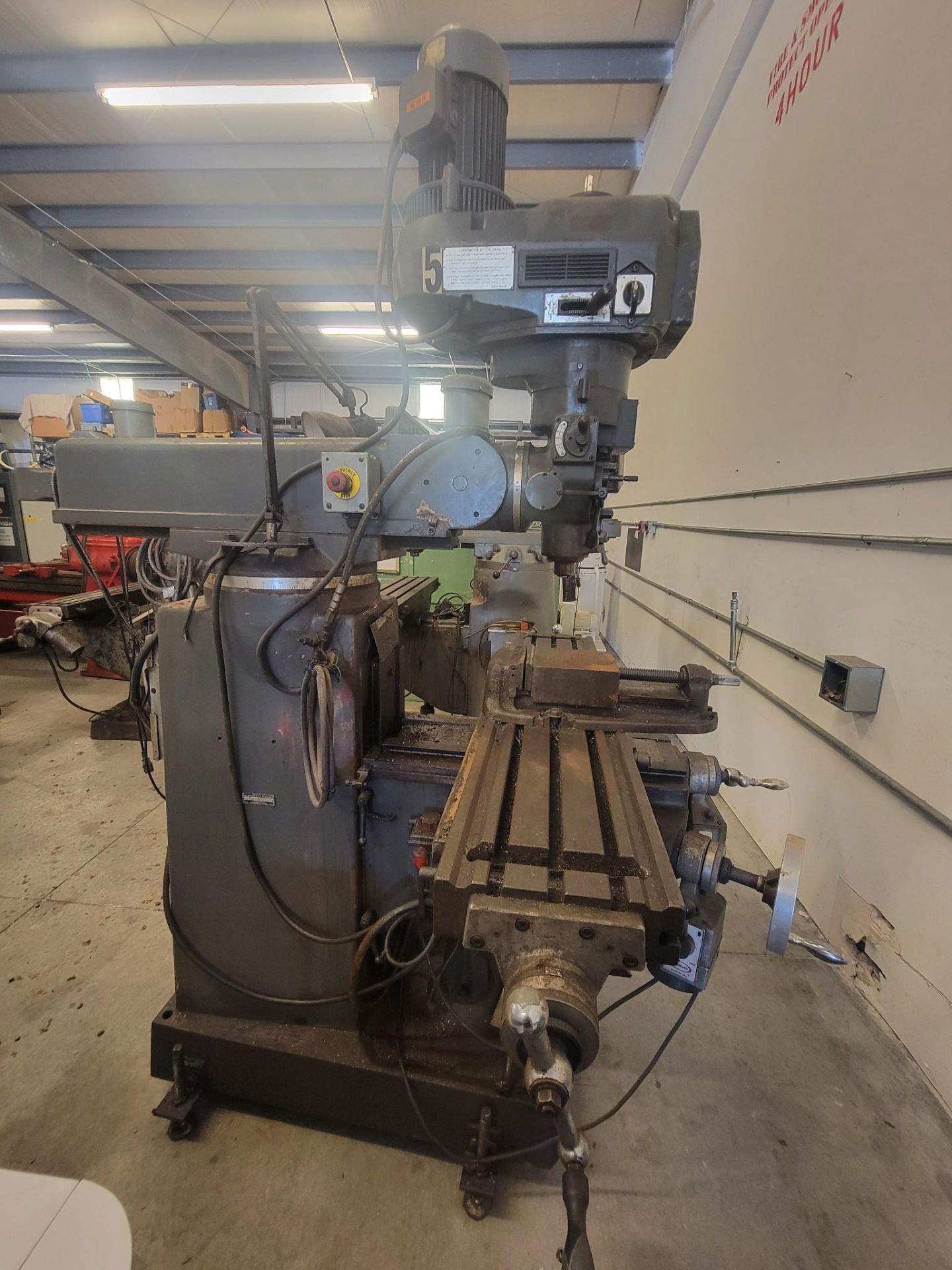 LAGUN REPUBLIC FTV-2S VERTICAL KNEE MILL - Image 5 of 15