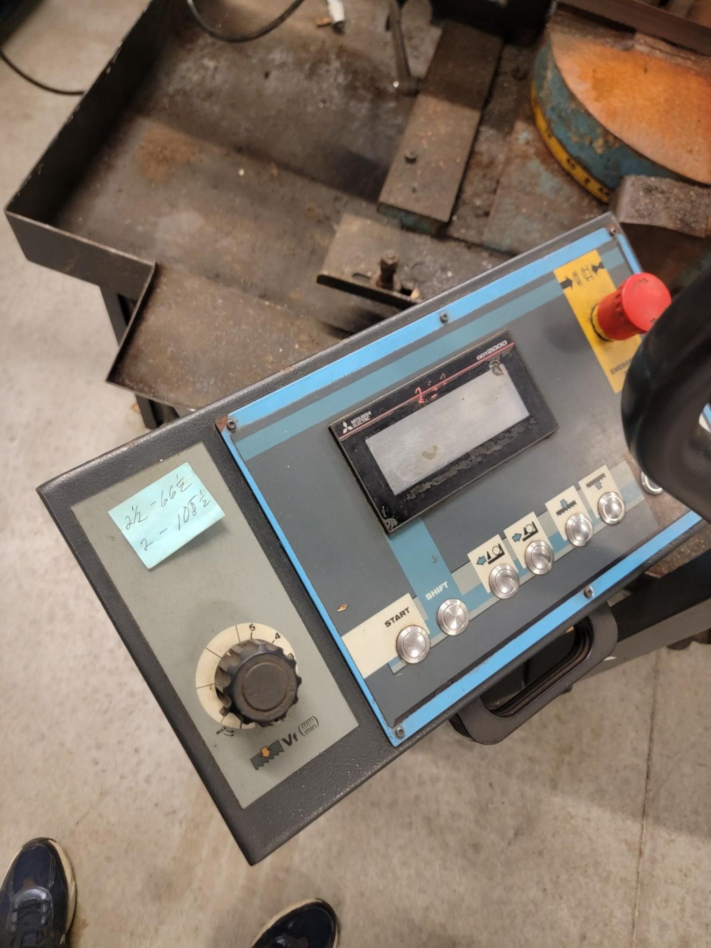 DOALL DS-320SA STRUCTURALL BAND SAW - Image 7 of 8