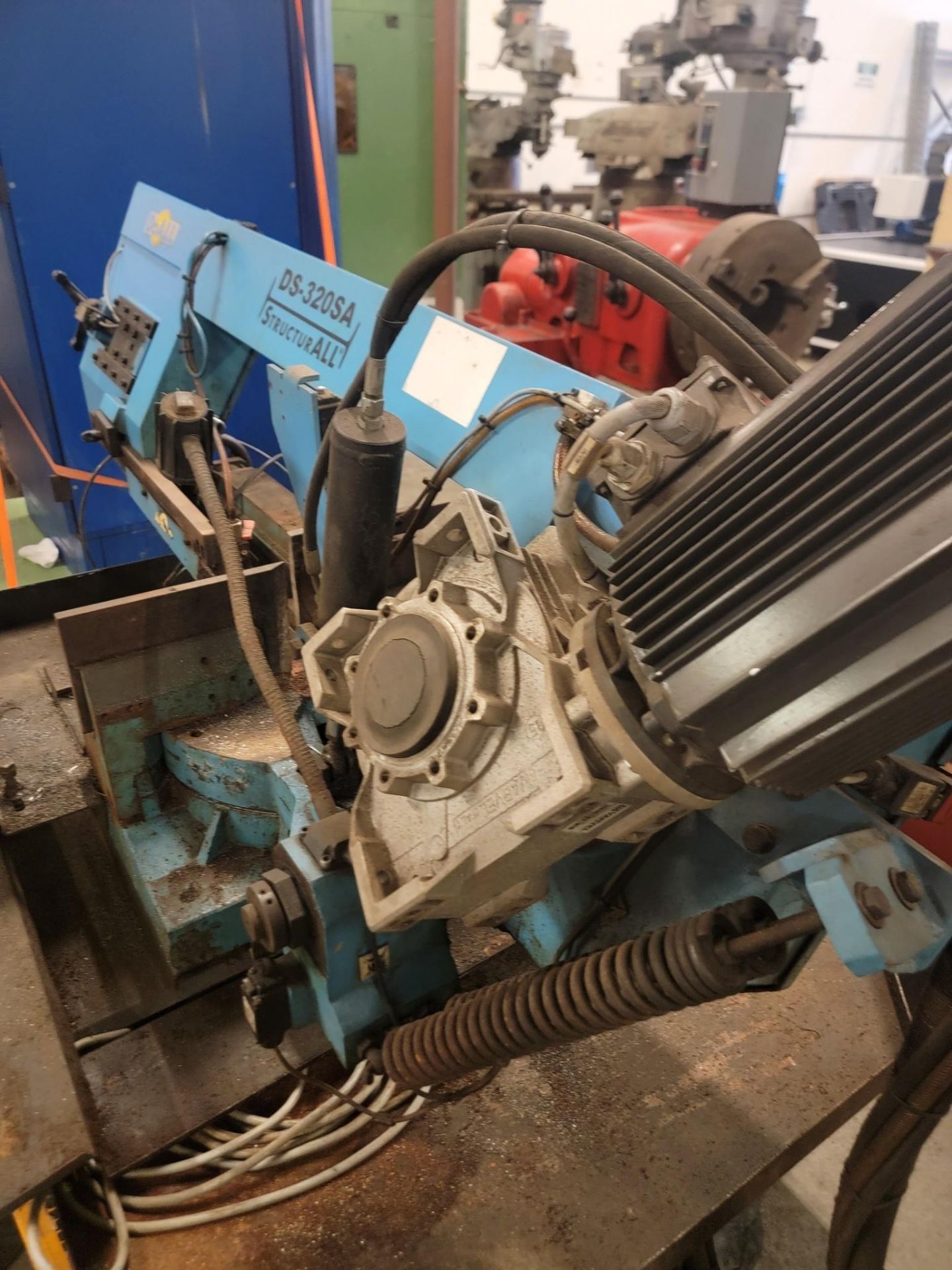 DOALL DS-320SA STRUCTURALL BAND SAW - Image 5 of 8