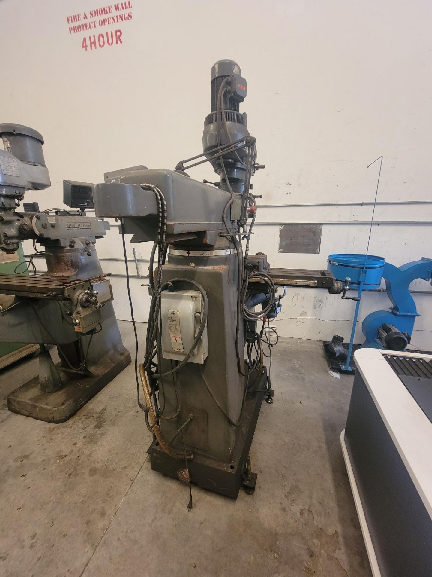 LAGUN REPUBLIC FTV-2S VERTICAL KNEE MILL - Image 6 of 15