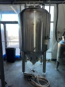 400 GALLON STAINLESS STEEL VERTICAL CONE BOTTOM TANK W/ BOTTOM DRAIN & TOP MOUNTED MANWAY COVER