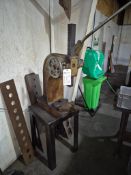 DAKE MODEL 3A RATCHET LEVERAGE ARBOR PRESS WITH STAND