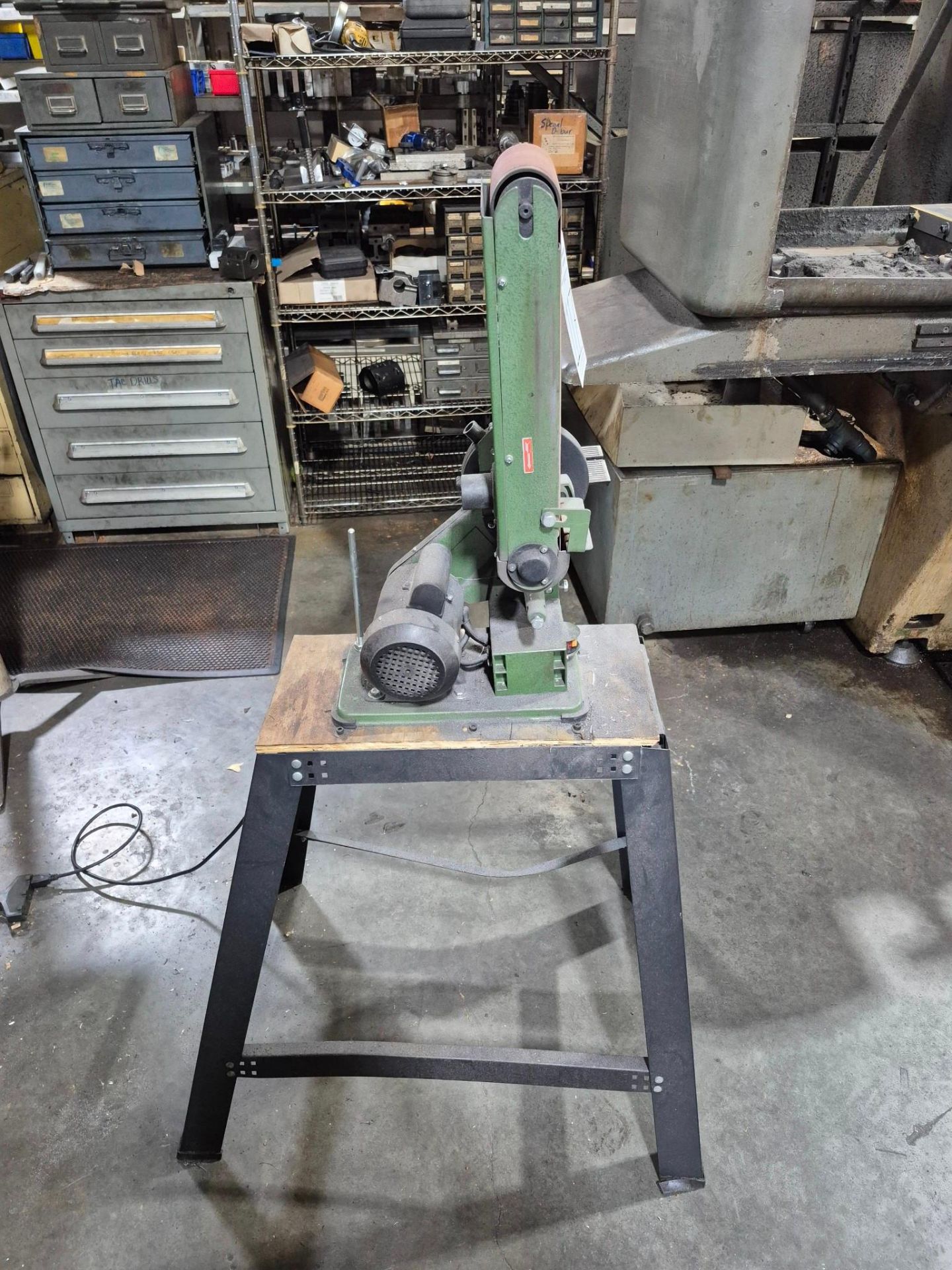 CENTRAL MACHINERY 4" X 36" BELT & 6" DISC SANDER - Image 2 of 6