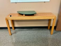 TRAINING TABLE (OR WORK TABLE) WITH MONITOR RISER