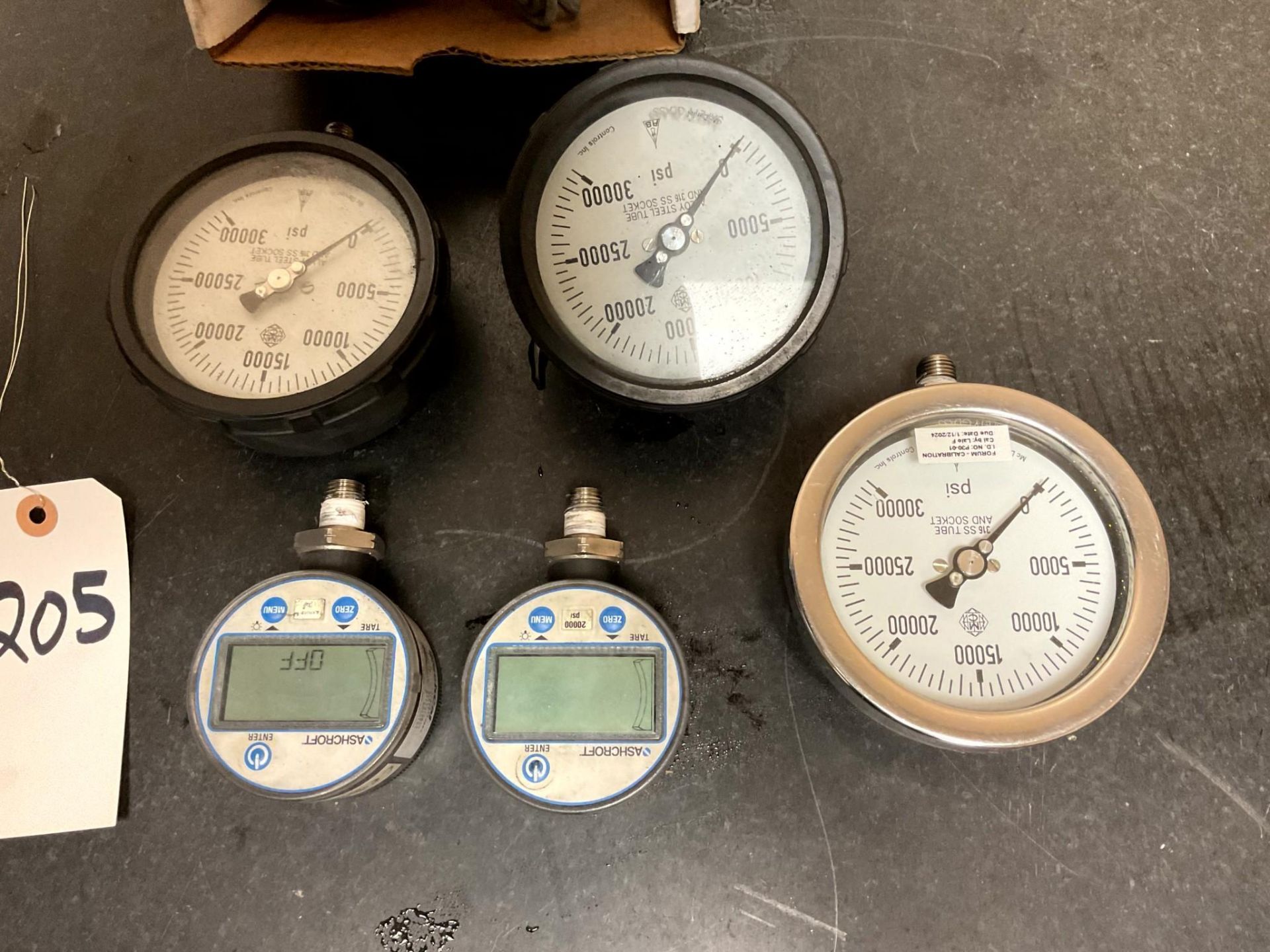 ASSORTED HIGH PRESSURE GAUGES - Image 2 of 7