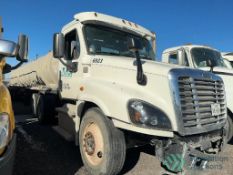 2015 FREIGHTLINER CASCADIA SLEEPER TRUCK