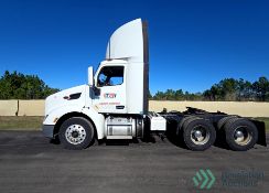 2020 PETERBILT 579 DAY CAB TRUCK