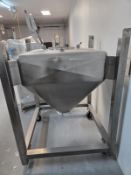 20 CUBIC FOOT MODERN STAINLESS STEEL POWDER TOTE