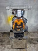 2019 ZUMEX 08841 SPEED S+PLUS TANK PODIUM HIGH-CAPACITY INDUSTRIAL CITRUS JUICER