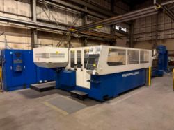 2005 TRUMPF TRUMATIC L3030 CO2 LASER CUTTING MACHINE W/ LIFTMASTER VACUUM SHEET LOADING SYSTEM