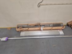 ASSORTED ALUMINUM AND STAINLESS STEEL BARSTOCK OF VARIOUS SIZES