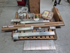 ASSORTED ALUMINUM BARSTOCK OF VARIOUS SIZES