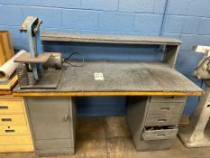 DELTA ROCKWELL BELT SANDER ON METAL WORKBENCH