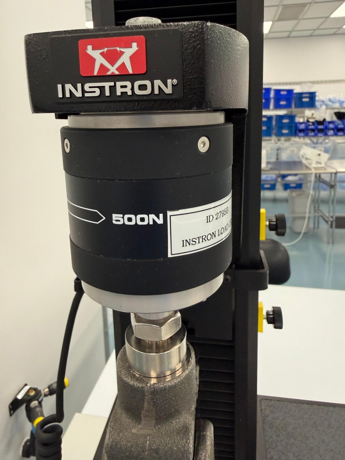INSTRON 6800SC LOAD FRAME AND 500N LOAD CELL Item Location - Lewisville, TX